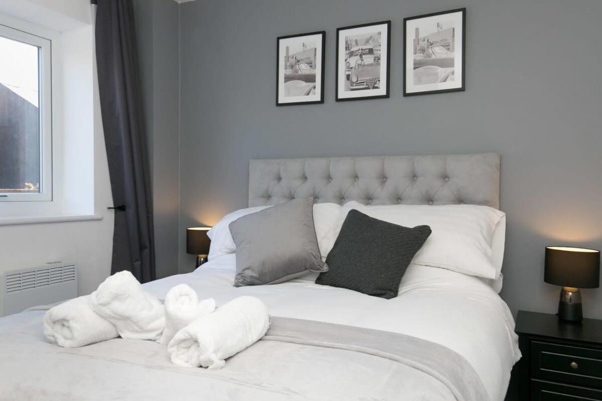 Stunning 2 Bedroom Apartment In Wallasey Exterior photo