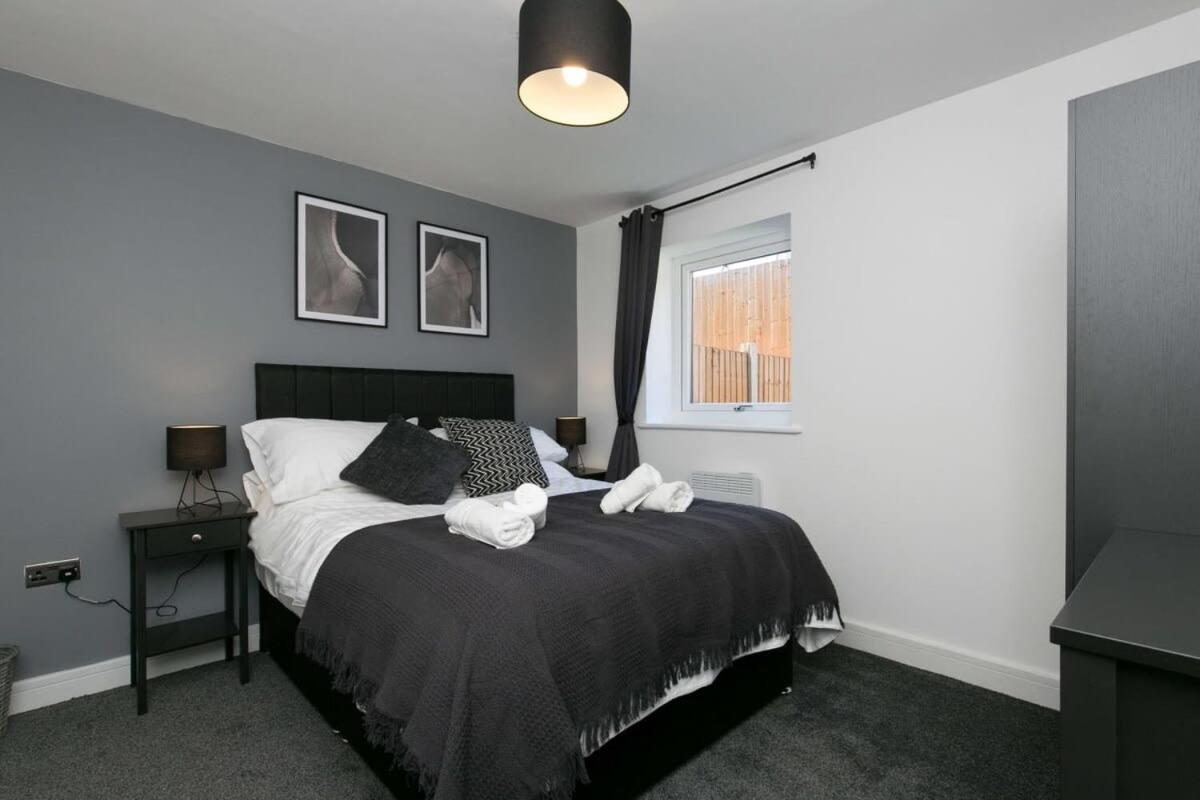 Stunning 2 Bedroom Apartment In Wallasey Exterior photo